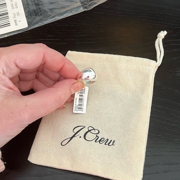 NEW J. Crew Sculptured Orb Silver Mirror Ring Size 5 - Picture 10 of 15